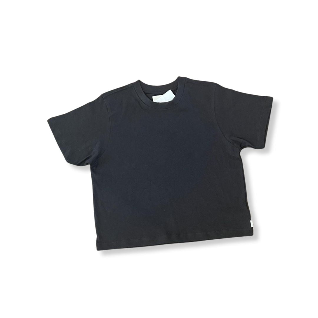 Classic Black Unisex T-Shirt - Comfortable and Versatile